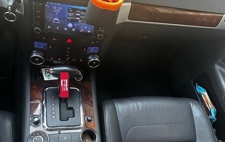 Volkswagen Touareg III, 2007 год, 1 100 000 рублей, 30 фотография
