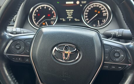 Toyota Camry, 2020 год, 3 400 000 рублей, 5 фотография