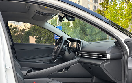 Hyundai Elantra, 2023 год, 1 425 000 рублей, 21 фотография