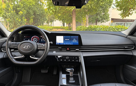 Hyundai Elantra, 2023 год, 1 425 000 рублей, 17 фотография