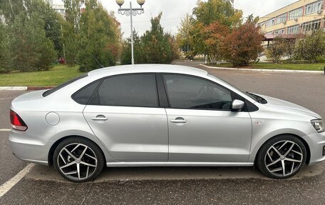 Volkswagen Polo VI (EU Market), 2016 год, 860 000 рублей, 10 фотография