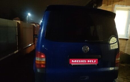 Volkswagen Caravelle T5, 2007 год, 1 020 000 рублей, 3 фотография