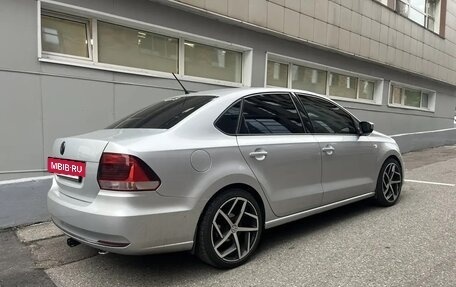 Volkswagen Polo VI (EU Market), 2016 год, 860 000 рублей, 2 фотография