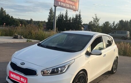 KIA cee'd III, 2015 год, 1 100 000 рублей, 2 фотография