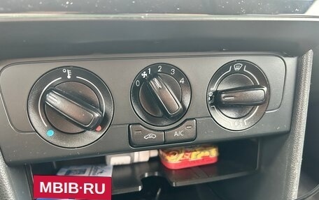 Volkswagen Polo VI (EU Market), 2016 год, 860 000 рублей, 18 фотография