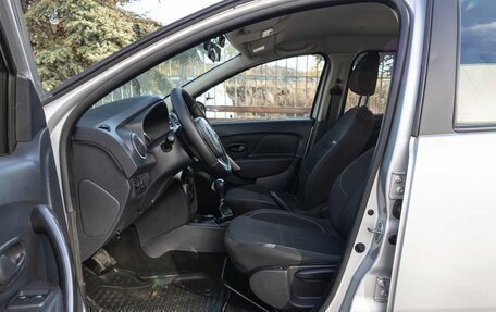 Renault Sandero II рестайлинг, 2016 год, 905 000 рублей, 12 фотография
