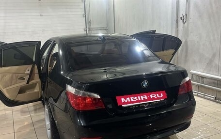 BMW 5 серия, 2006 год, 950 000 рублей, 2 фотография