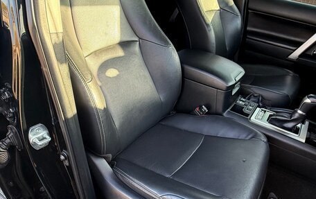 Toyota Land Cruiser Prado 150 рестайлинг 2, 2020 год, 7 100 000 рублей, 12 фотография