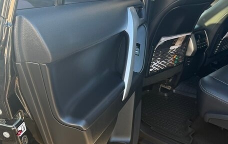Toyota Land Cruiser Prado 150 рестайлинг 2, 2020 год, 7 100 000 рублей, 16 фотография