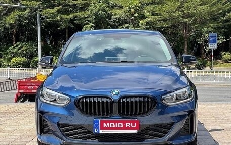 BMW 1 серия, 2022 год, 1 640 000 рублей, 2 фотография