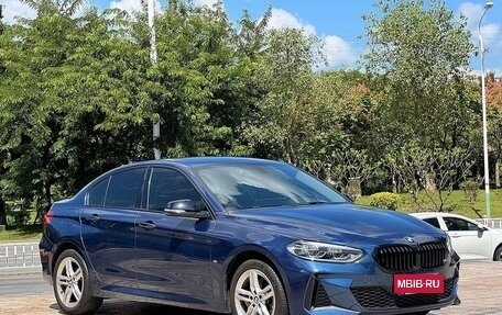BMW 1 серия, 2022 год, 1 640 000 рублей, 3 фотография