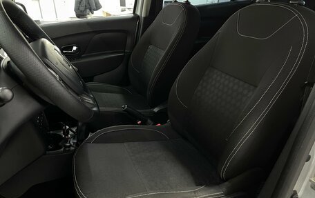 Renault Logan II, 2015 год, 649 000 рублей, 5 фотография