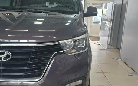 Hyundai Grand Starex Grand Starex I рестайлинг 2, 2020 год, 3 390 000 рублей, 4 фотография