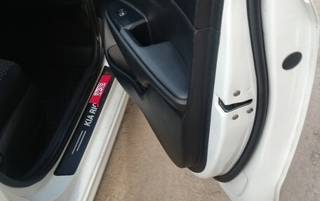 KIA Rio IV, 2017 год, 750 000 рублей, 5 фотография