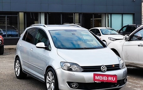 Volkswagen Golf Plus II, 2011 год, 695 000 рублей, 2 фотография