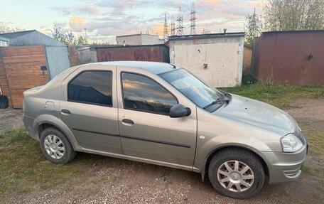 Renault Logan I, 2010 год, 315 000 рублей, 3 фотография