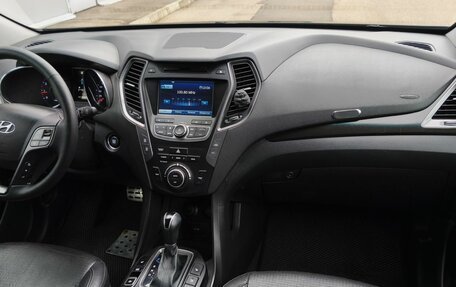 Hyundai Santa Fe III рестайлинг, 2013 год, 1 990 000 рублей, 14 фотография
