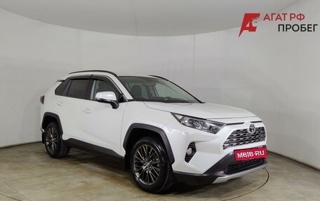 Toyota RAV4, 2020 год, 3 350 000 рублей, 3 фотография