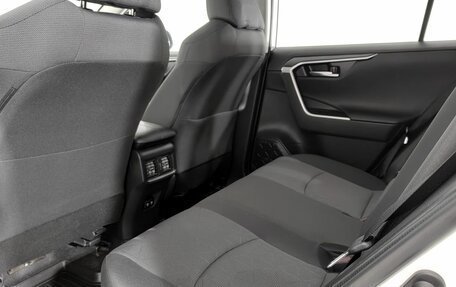Toyota RAV4, 2020 год, 3 350 000 рублей, 16 фотография