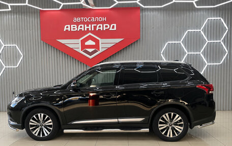 Mitsubishi Outlander III рестайлинг 3, 2019 год, 2 350 000 рублей, 7 фотография