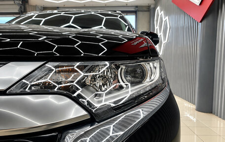 Mitsubishi Outlander III рестайлинг 3, 2019 год, 2 350 000 рублей, 10 фотография