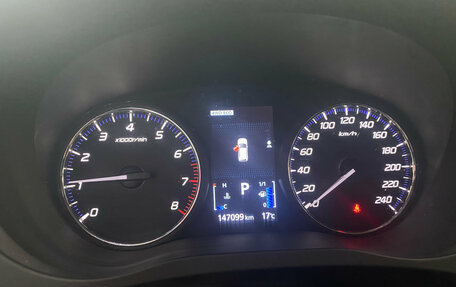 Mitsubishi Outlander III рестайлинг 3, 2019 год, 2 350 000 рублей, 18 фотография