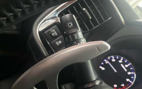 Mitsubishi Outlander III рестайлинг 3, 2019 год, 2 350 000 рублей, 20 фотография