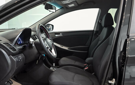 Hyundai Solaris II рестайлинг, 2013 год, 925 000 рублей, 7 фотография