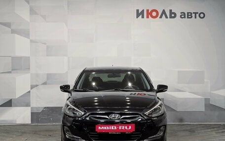 Hyundai Solaris II рестайлинг, 2013 год, 925 000 рублей, 2 фотография