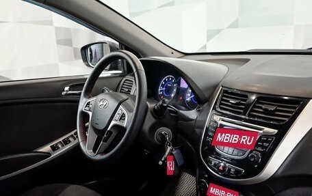 Hyundai Solaris II рестайлинг, 2013 год, 925 000 рублей, 9 фотография
