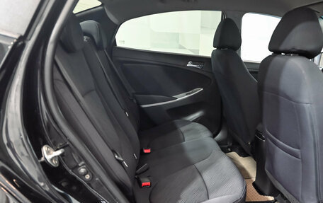 Hyundai Solaris II рестайлинг, 2013 год, 925 000 рублей, 17 фотография