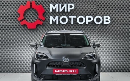Toyota Yaris Cross, 2020 год, 1 850 000 рублей, 2 фотография