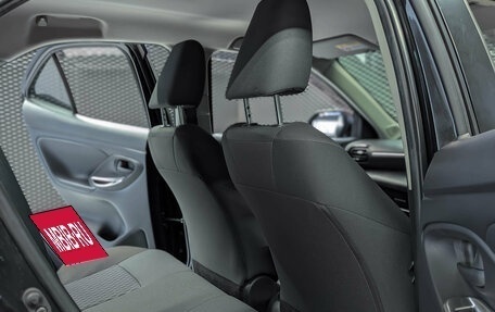 Toyota Yaris Cross, 2020 год, 1 850 000 рублей, 28 фотография