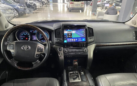 Toyota Land Cruiser 200, 2010 год, 3 100 000 рублей, 8 фотография
