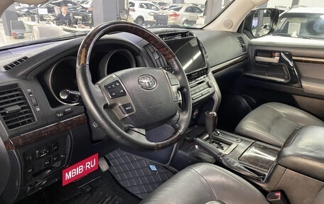Toyota Land Cruiser 200, 2010 год, 3 100 000 рублей, 7 фотография