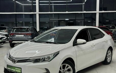 Toyota Corolla, 2018 год, 1 499 000 рублей, 2 фотография