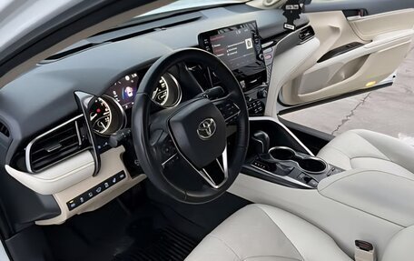 Toyota Camry, 2021 год, 4 900 000 рублей, 11 фотография