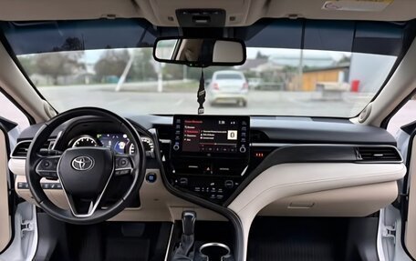 Toyota Camry, 2021 год, 4 900 000 рублей, 14 фотография
