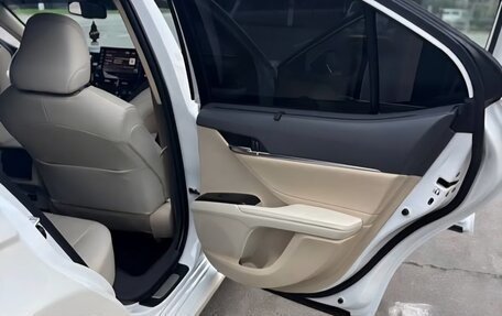 Toyota Camry, 2021 год, 4 900 000 рублей, 15 фотография