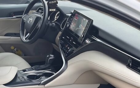 Toyota Camry, 2021 год, 4 900 000 рублей, 13 фотография