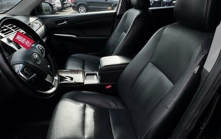 Toyota Camry, 2017 год, 2 170 000 рублей, 10 фотография