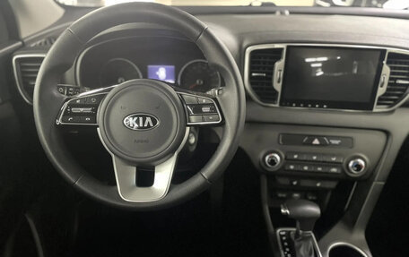 KIA Sportage IV рестайлинг, 2020 год, 2 082 000 рублей, 10 фотография