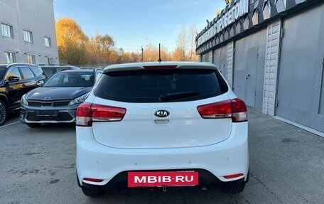 KIA Rio III рестайлинг, 2016 год, 1 271 056 рублей, 8 фотография