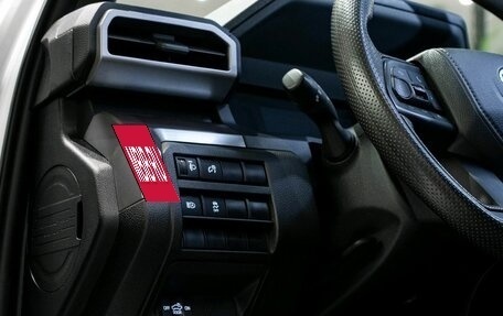 Toyota Tacoma, 2024 год, 7 000 000 рублей, 23 фотография