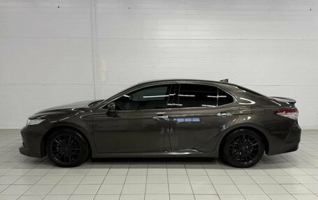 Toyota Camry, 2019 год, 2 600 000 рублей, 9 фотография