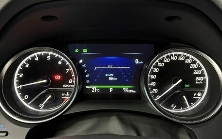 Toyota Camry, 2019 год, 2 600 000 рублей, 15 фотография