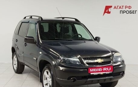 Chevrolet Niva I рестайлинг, 2017 год, 810 000 рублей, 3 фотография