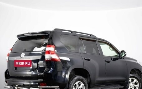 Toyota Land Cruiser Prado 150 рестайлинг 2, 2016 год, 3 199 000 рублей, 7 фотография