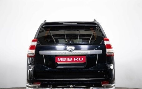 Toyota Land Cruiser Prado 150 рестайлинг 2, 2016 год, 3 199 000 рублей, 6 фотография
