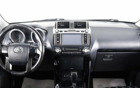 Toyota Land Cruiser Prado 150 рестайлинг 2, 2016 год, 3 199 000 рублей, 12 фотография